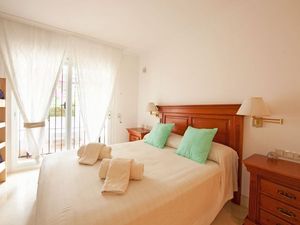 23545045-Ferienwohnung-6-Marbella-300x225-4