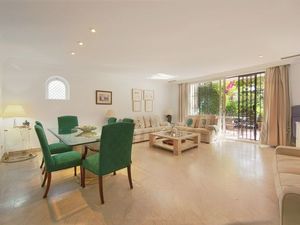 23545045-Ferienwohnung-6-Marbella-300x225-5