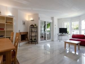 23545056-Ferienwohnung-4-Marbella-300x225-2