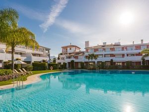 23953627-Ferienwohnung-4-Marbella-300x225-1