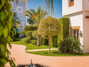 23953627-Ferienwohnung-4-Marbella-300x225-3