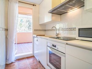 23757544-Ferienwohnung-4-Marbella-300x225-5