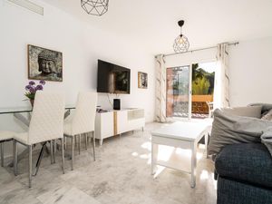 24014762-Ferienwohnung-5-Marbella-300x225-4