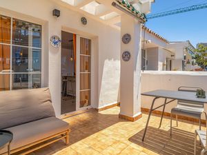 24043728-Ferienwohnung-2-Marbella-300x225-1