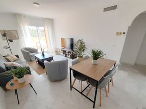 24014694-Ferienwohnung-4-Marbella-300x225-5