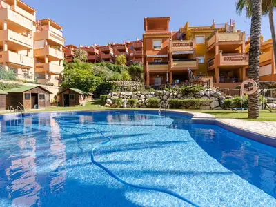 PoolOfHouse