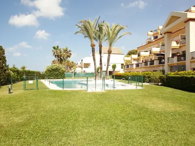 PoolOfHouse