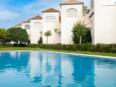 PoolOfHouse