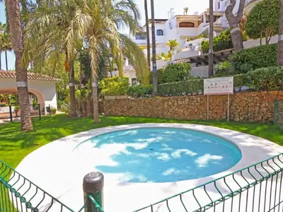 PoolOfHouse