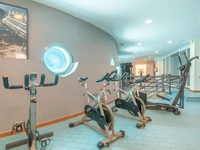 Fitnessstudio maschinell
