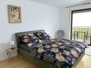 23668406-Ferienwohnung-2-Marburg-300x225-5