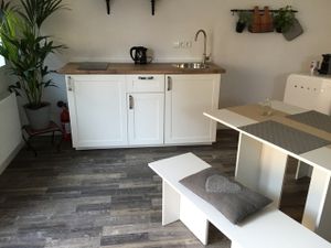 19004536-Ferienwohnung-4-March-300x225-5