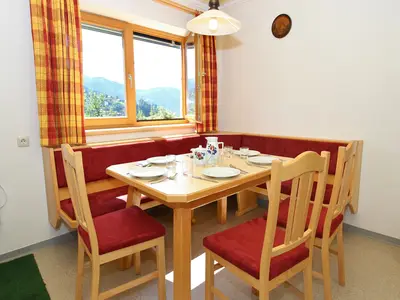 DiningRoom