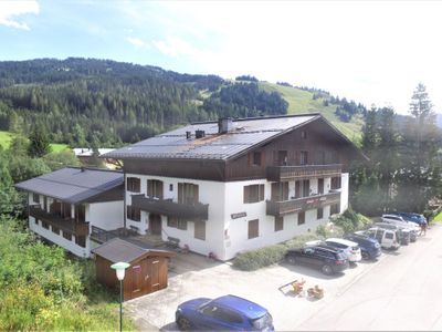 Außenseite Ferienhaus [Sommer]