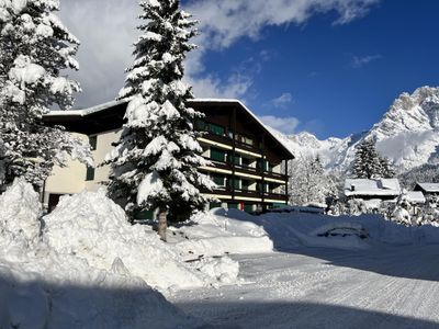 Außenseite Ferienhaus [Winter]