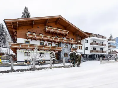 Struber_Aussen_001_pixal_WEB