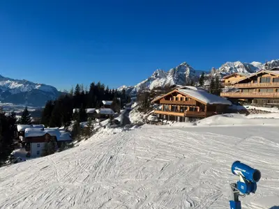Hauslage direkt an Piste