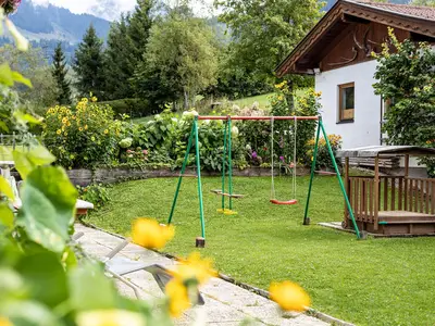 Garten-Spielplatz1