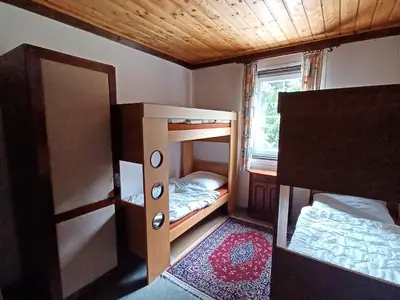 Zweites Schlafzimmer mit Stockbetten