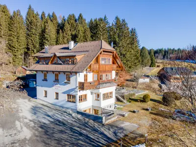 Außenseite Ferienhaus [Winter]