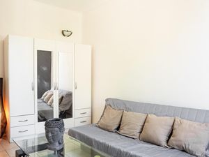 23767154-Ferienwohnung-2-Marignane-300x225-1