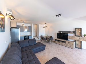 23753543-Ferienwohnung-6-Marina-300x225-2