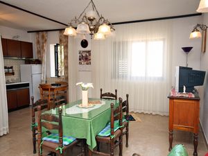 23927028-Ferienwohnung-6-Marina-300x225-2