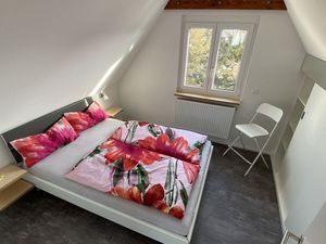 23922793-Ferienwohnung-4-Markdorf-300x225-5