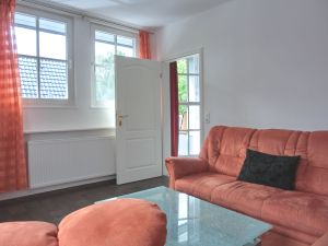 23965106-Ferienwohnung-4-Markgrafenheide-300x225-4