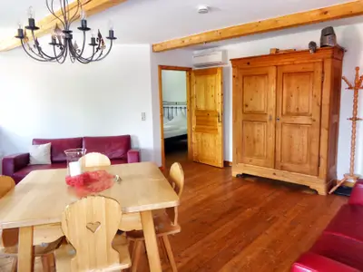 Wohn-Essbereich der Wohnung "Ritterstube"