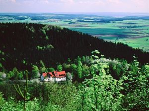 19395889-Ferienwohnung-4-Marktrodach-300x225-3