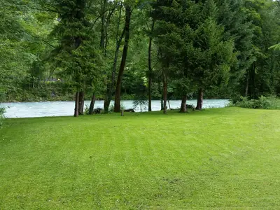 Garten am Fluss (1)
