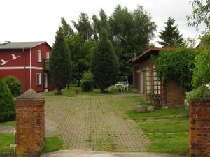 18782967-Ferienwohnung-5-Marlow-300x225-1