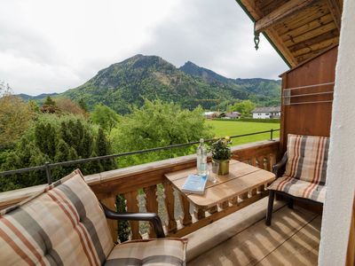 möblierter Balkon mit Aussicht