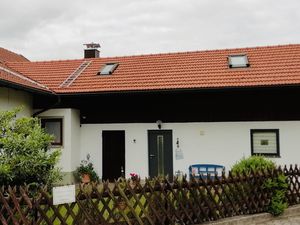 22958579-Ferienwohnung-3-Marquartstein-300x225-4