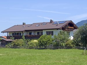 22958509-Ferienwohnung-3-Marquartstein-300x225-2