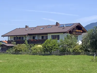 Haus südwestseitig