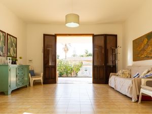 24020830-Ferienwohnung-4-Marsala-300x225-1