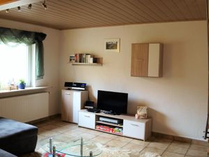 5137258-Ferienwohnung-3-Marsberg-300x225-4