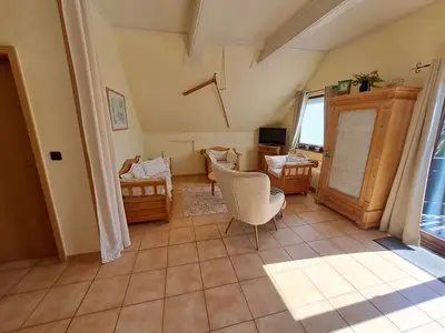 Photo, INSIDE, OUTSIDE