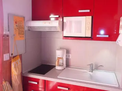 Ferienwohnung für 7 Personen (32 m²) in Marseillan 1/10