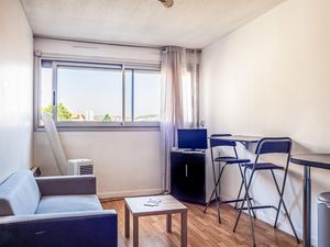 23824035-Ferienwohnung-2-Marseille-300x225-2