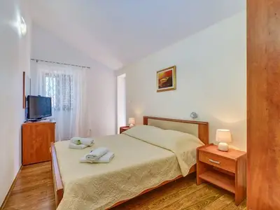 Ferienwohnung für 2 Personen in Martinšćica 8/10