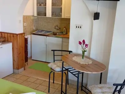 Ferienwohnung für 2 Personen in Martinšćica 5/10