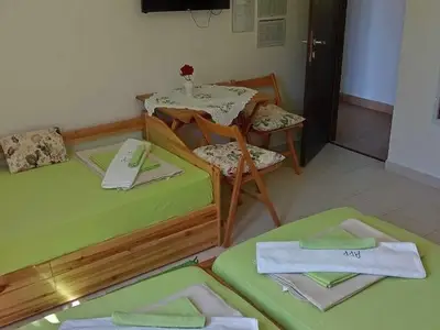 Ferienwohnung für 3 Personen in Martinšćica 7/9