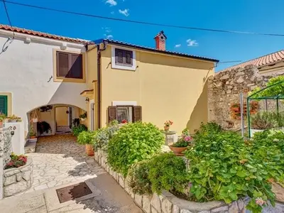 Ferienwohnung für 2 Personen in Martinšćica 2/10
