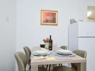 Ferienwohnung für 2 Personen in Martinšćica 8/10