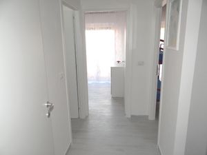 23054929-Ferienwohnung-6-Martinsicuro-300x225-5