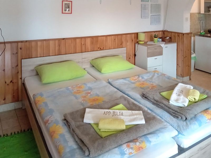 23763393-Ferienwohnung-2-Martinšćica-800x600-2