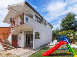 23743146-Ferienwohnung-4-Marčana-300x225-4